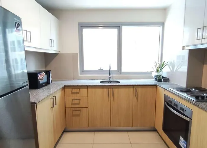 Spacious 2br With Sofa Beds, Free Pools & Gym Access Near Moa, Okada & Airport Apartamento